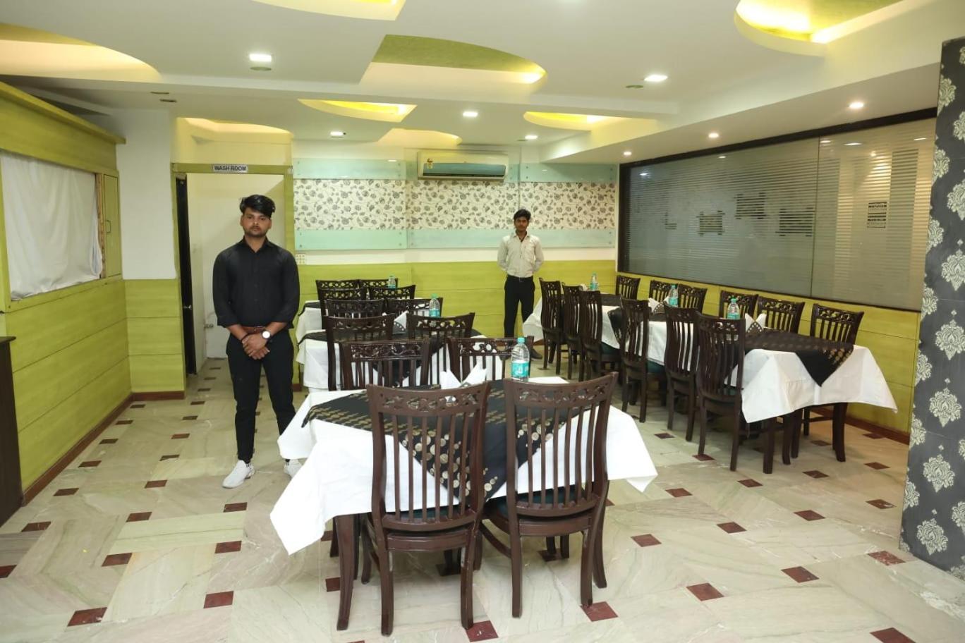 Hotel Panna Paradise Agra  Bagian luar foto