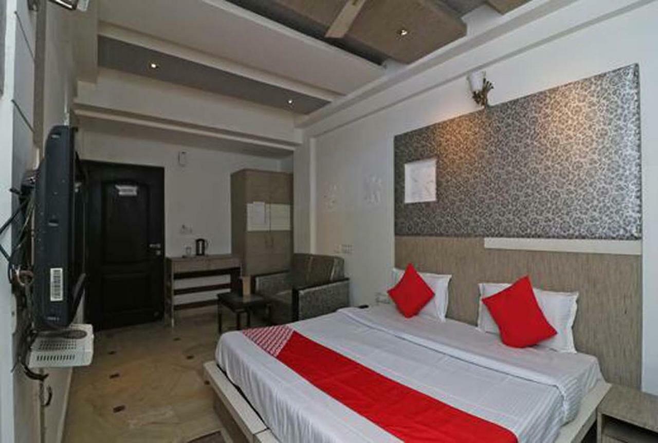 Hotel Panna Paradise Agra  Bagian luar foto